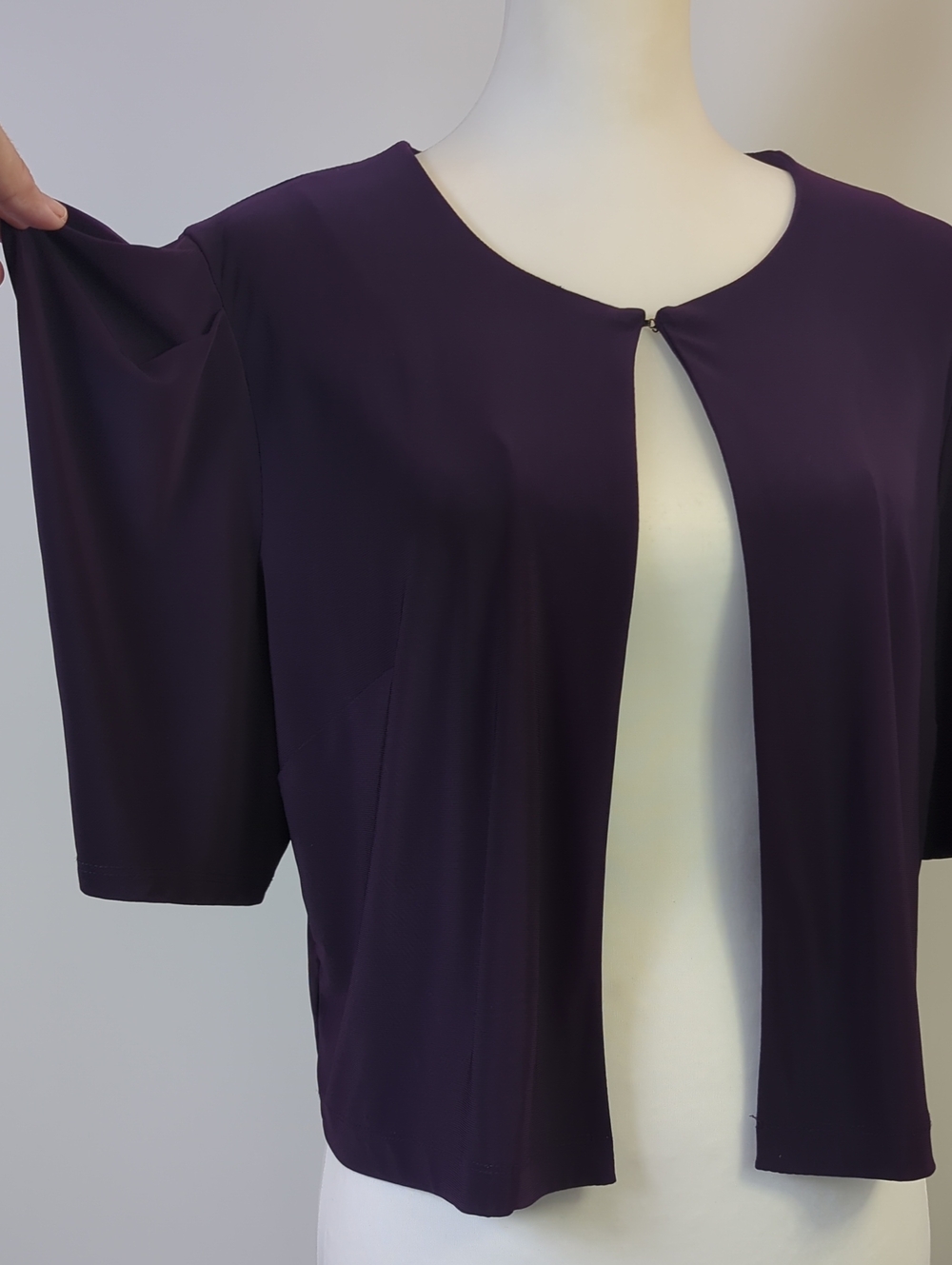 Dressbarn Purple Open Front Cropped Shrug Cardigan Short Sleeve SIZE 12 - Picture 8 of 11